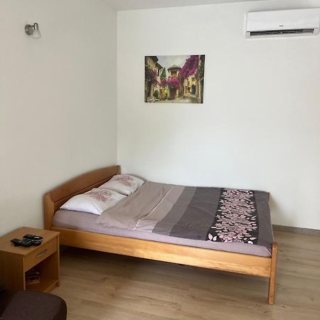 Appartamento Apartman Iskra Bijela Esterno foto