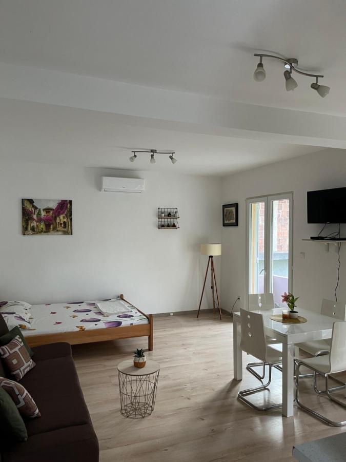 Appartamento Apartman Iskra Bijela Esterno foto
