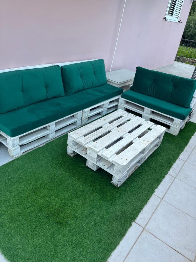 Appartamento Apartman Iskra Bijela Esterno foto