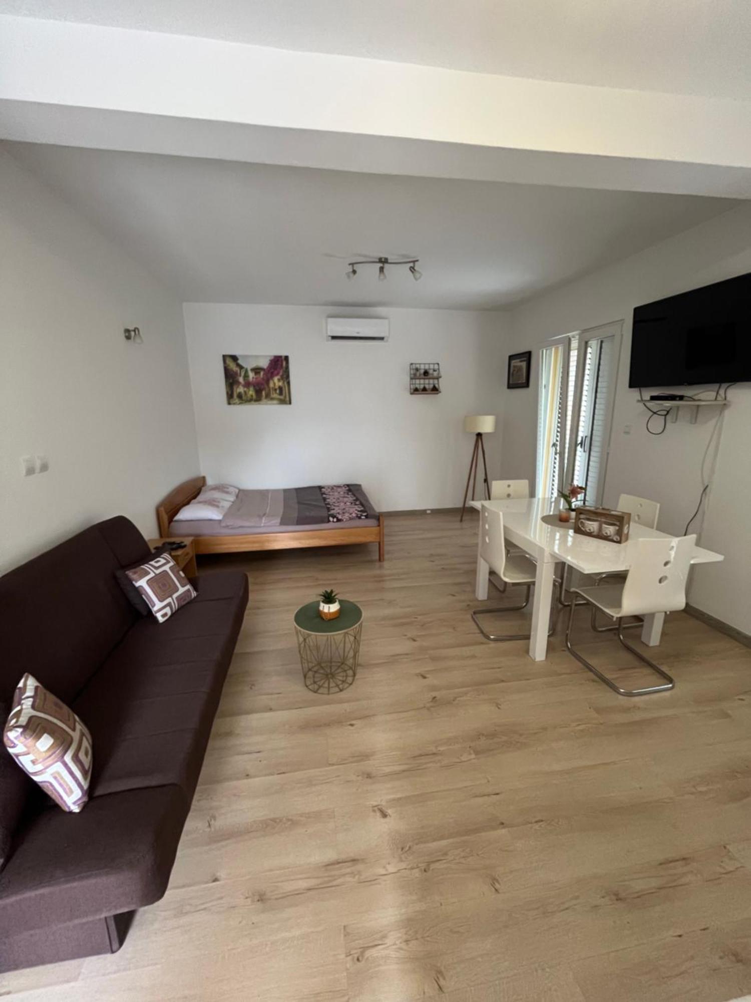 Appartamento Apartman Iskra Bijela Esterno foto